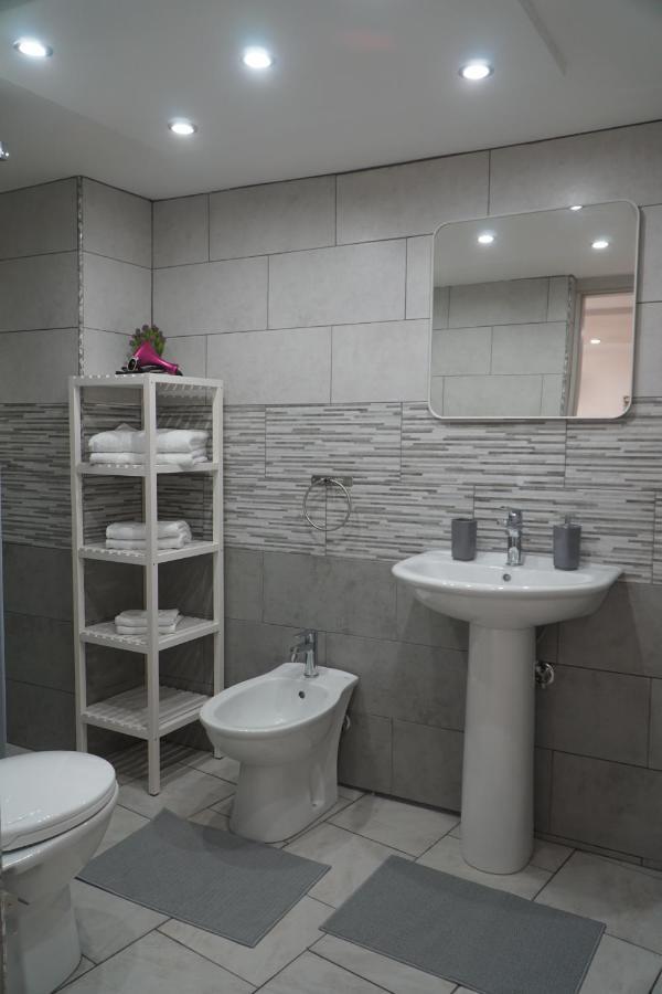 Casa Vacanze Sicilia Bella Villa Catania Eksteriør billede