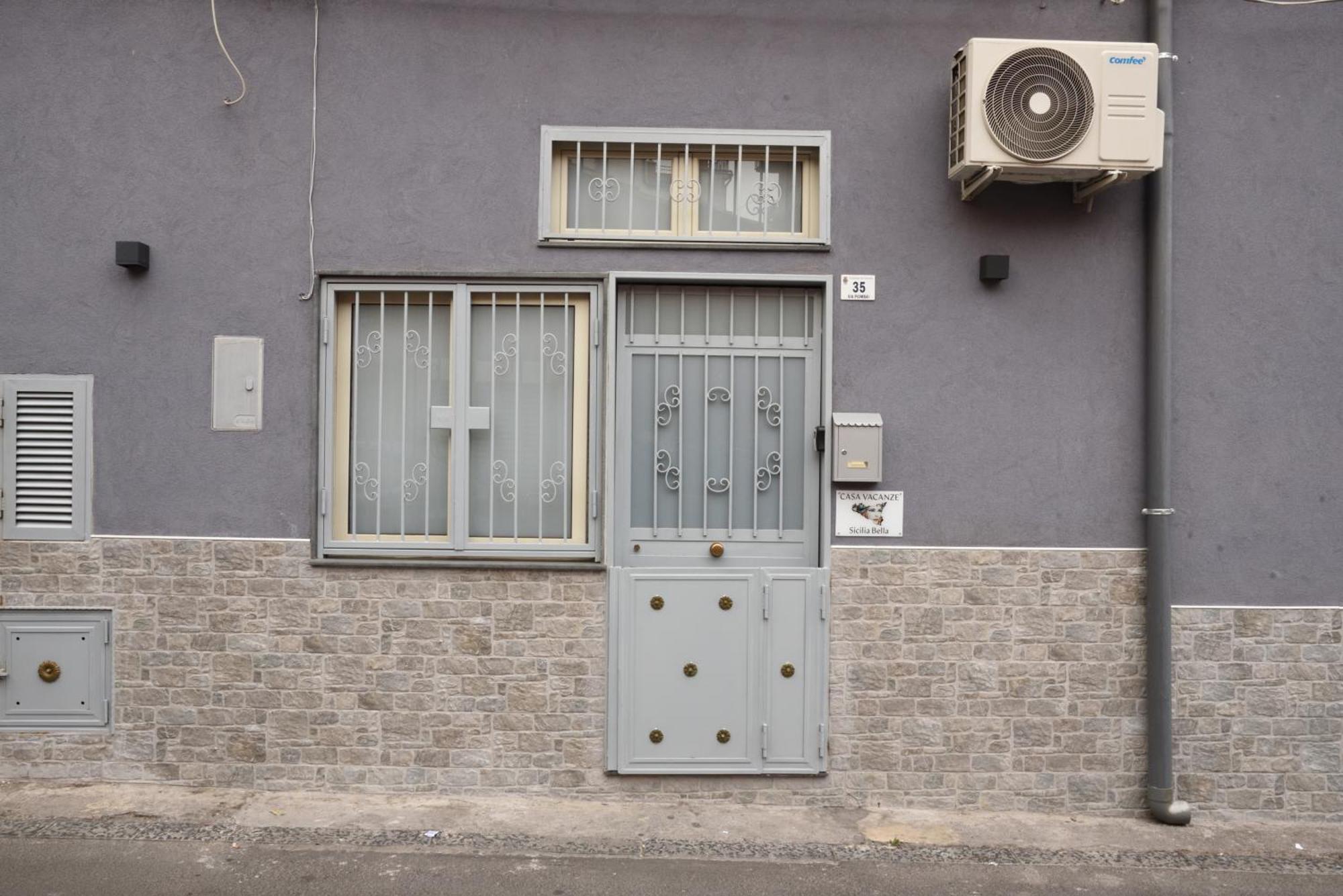 Casa Vacanze Sicilia Bella Villa Catania Eksteriør billede