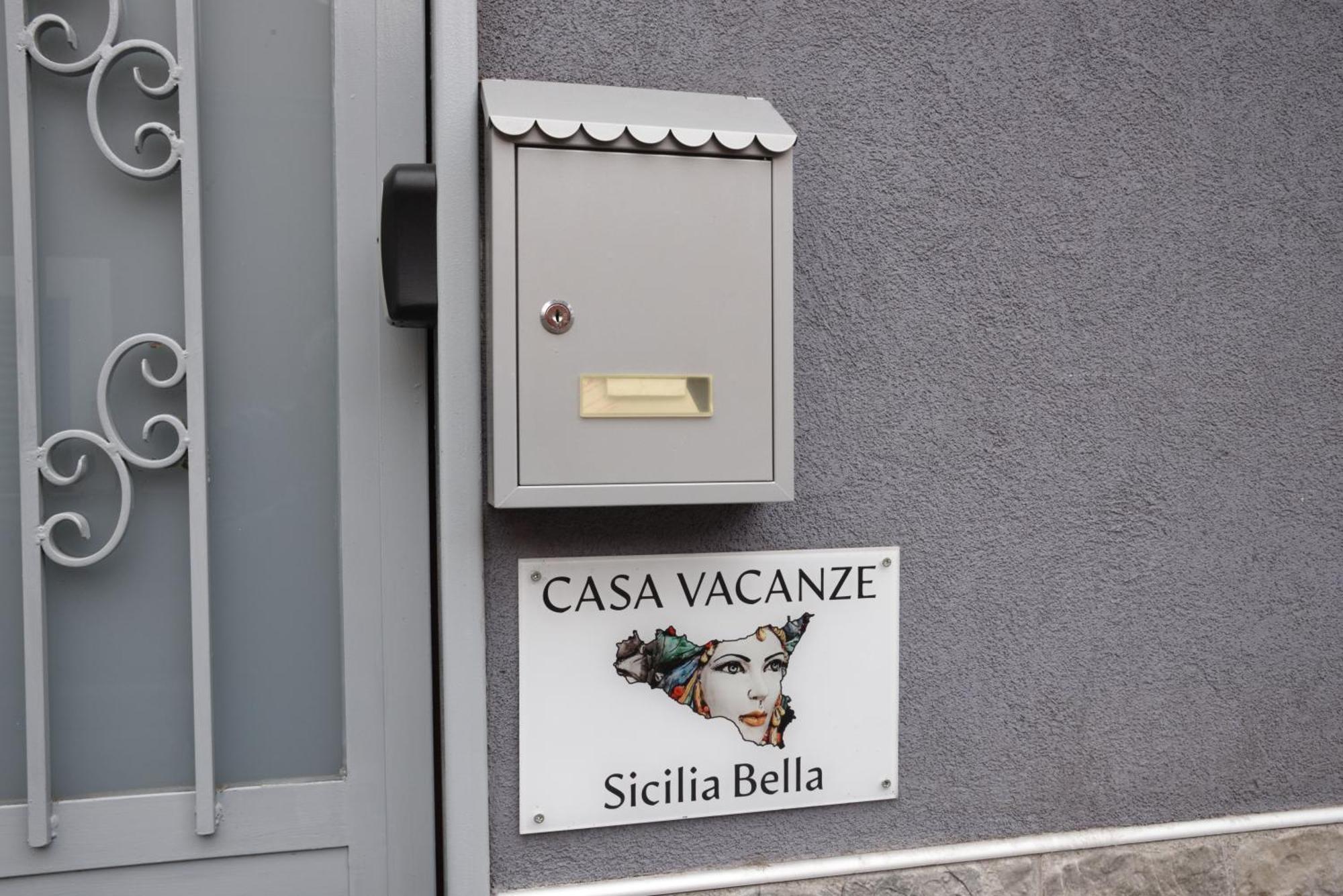 Casa Vacanze Sicilia Bella Villa Catania Eksteriør billede